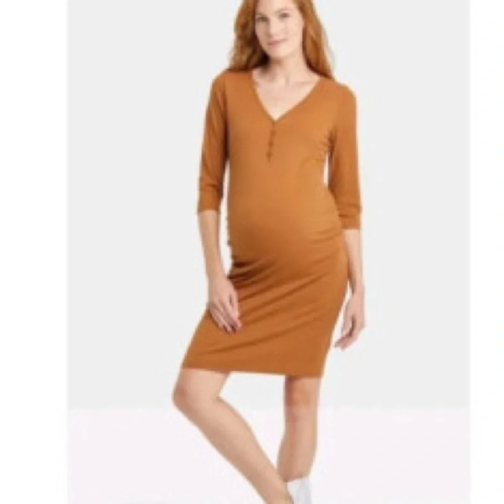 Isabel Maternity Ribbed 3/4 Sleeve Dress, Rust/Brown, Size S - Picture 2 of 4